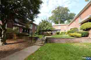 260 Oak St #A3 - Photo 1 of 1