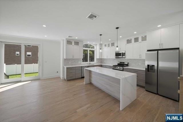 92 Franklin St - Photo 7 of 42