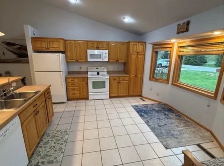 20170 Sugarbrooke Ln #1 - Photo 3 of 10
