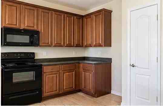 703 Parkplace Rdg - Photo 2 of 11