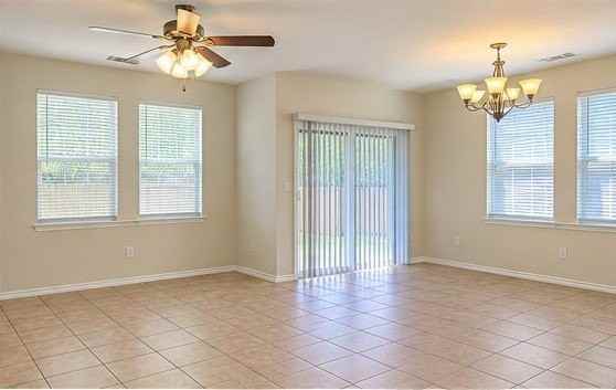 703 Parkplace Rdg - Photo 3 of 11