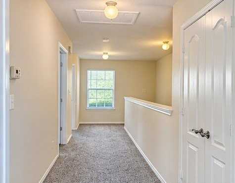 703 Parkplace Rdg - Photo 7 of 11