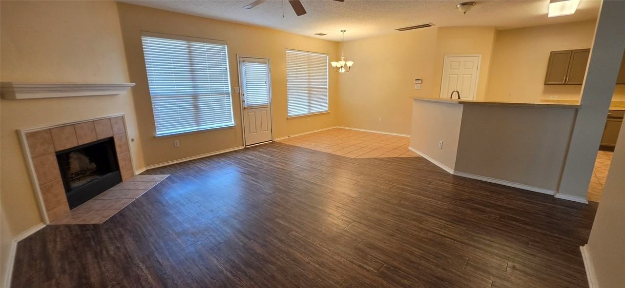 2820 Deer Ridge Dr - Photo 6 of 36