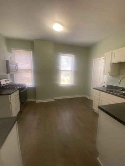 1036 Oakwood Ave #1 - Photo 5 of 19