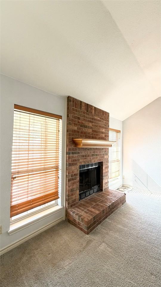 3934 Purdue Ln - Photo 6 of 32