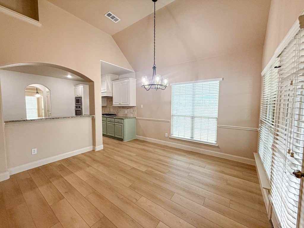 600 Falcon Dr - Photo 7 of 40