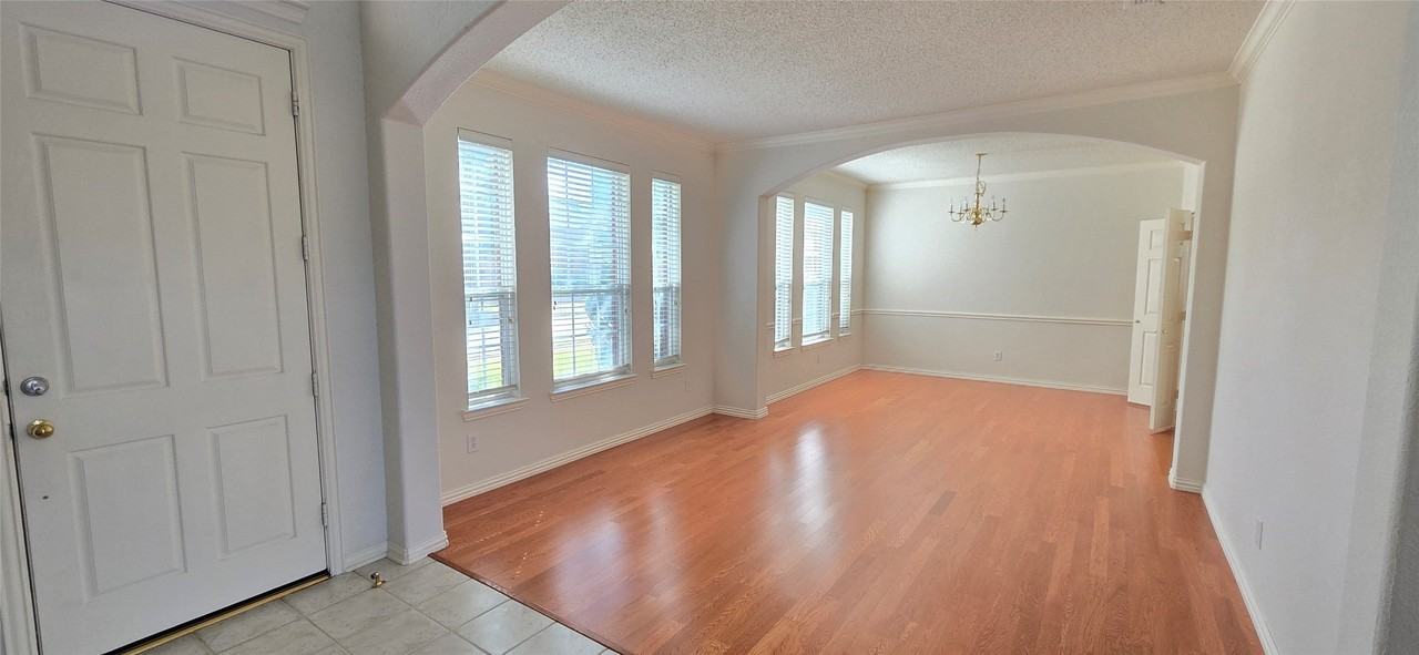 3509 Dripping Springs Dr - Photo 3 of 22