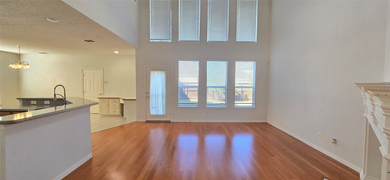 3509 Dripping Springs Dr - Photo 6 of 22