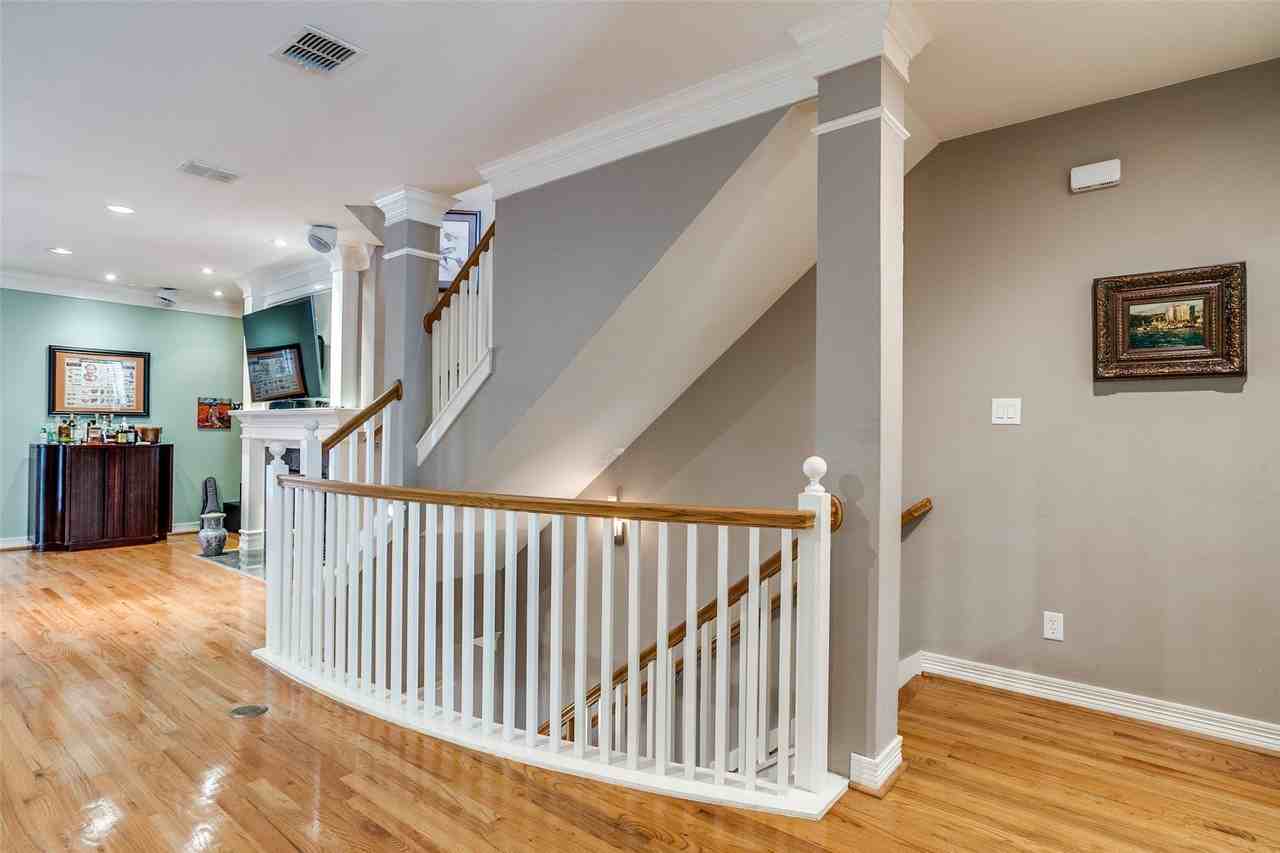2817 State St - Photo 7 of 23