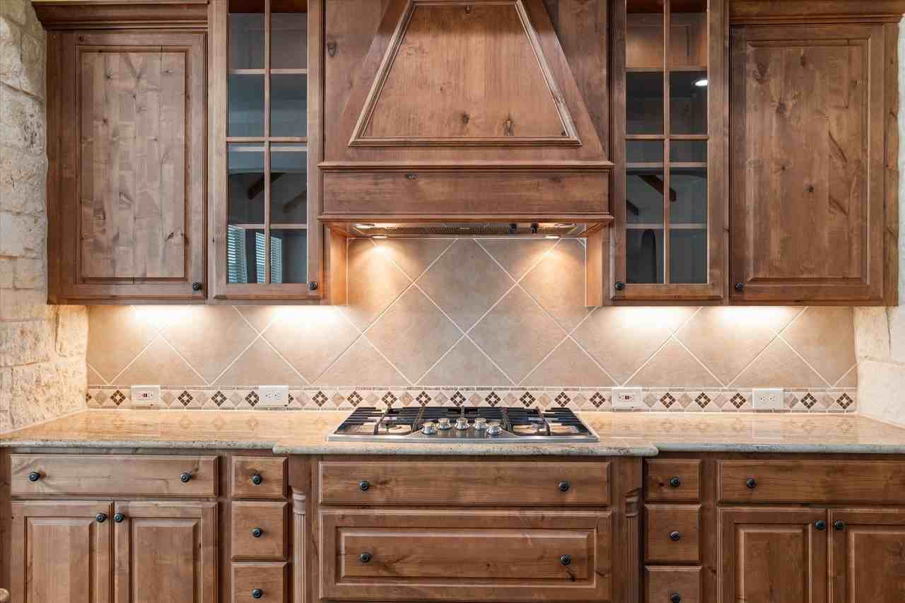 402 N Parkway Dr - Photo 4 of 19
