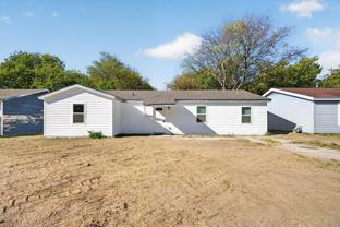 537 Nw King St - Photo 1 of 1