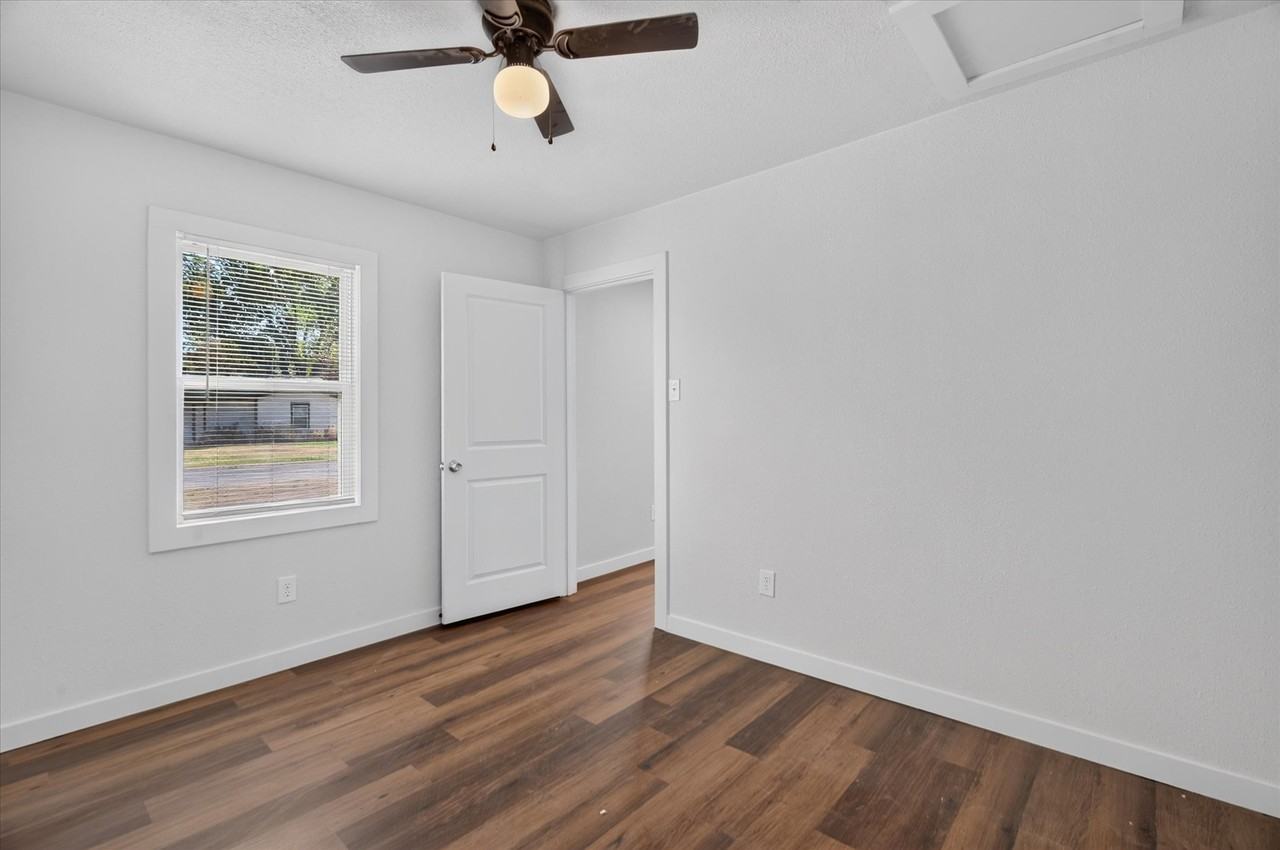537 Nw King St - Photo 6 of 26