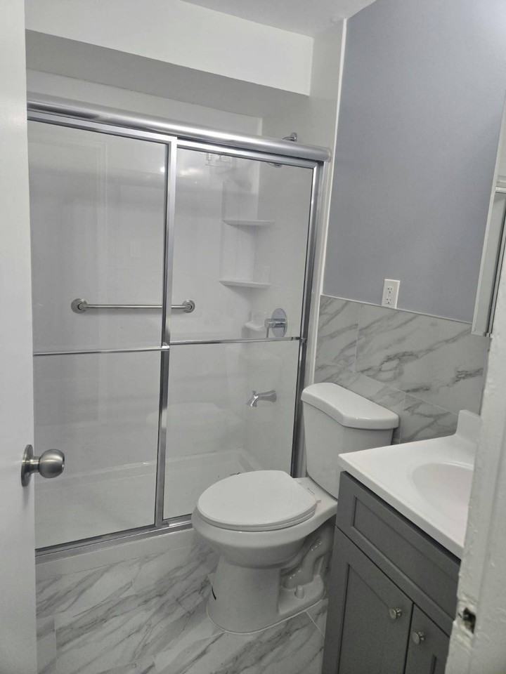 14967 256th St #1stFL - Photo 4 of 8