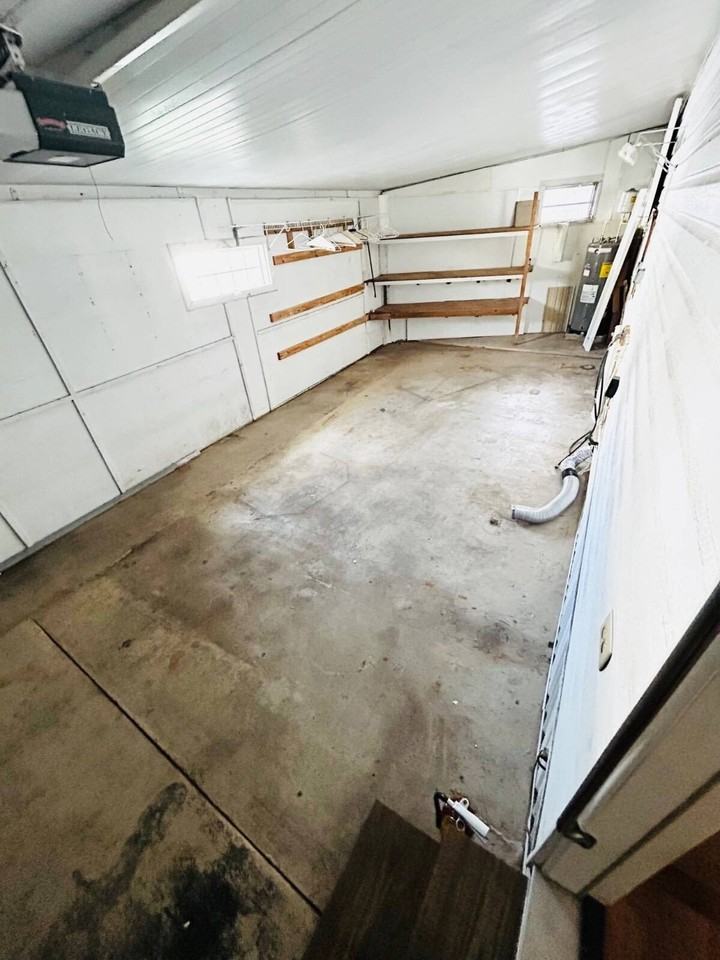 1603 Michigan Ave - Photo 3 of 12