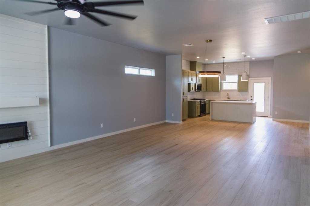 905 S Howard Ave - Photo 3 of 24