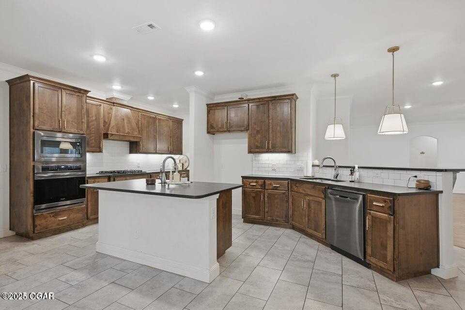 104 Van Dusen Ln - Photo 7 of 24