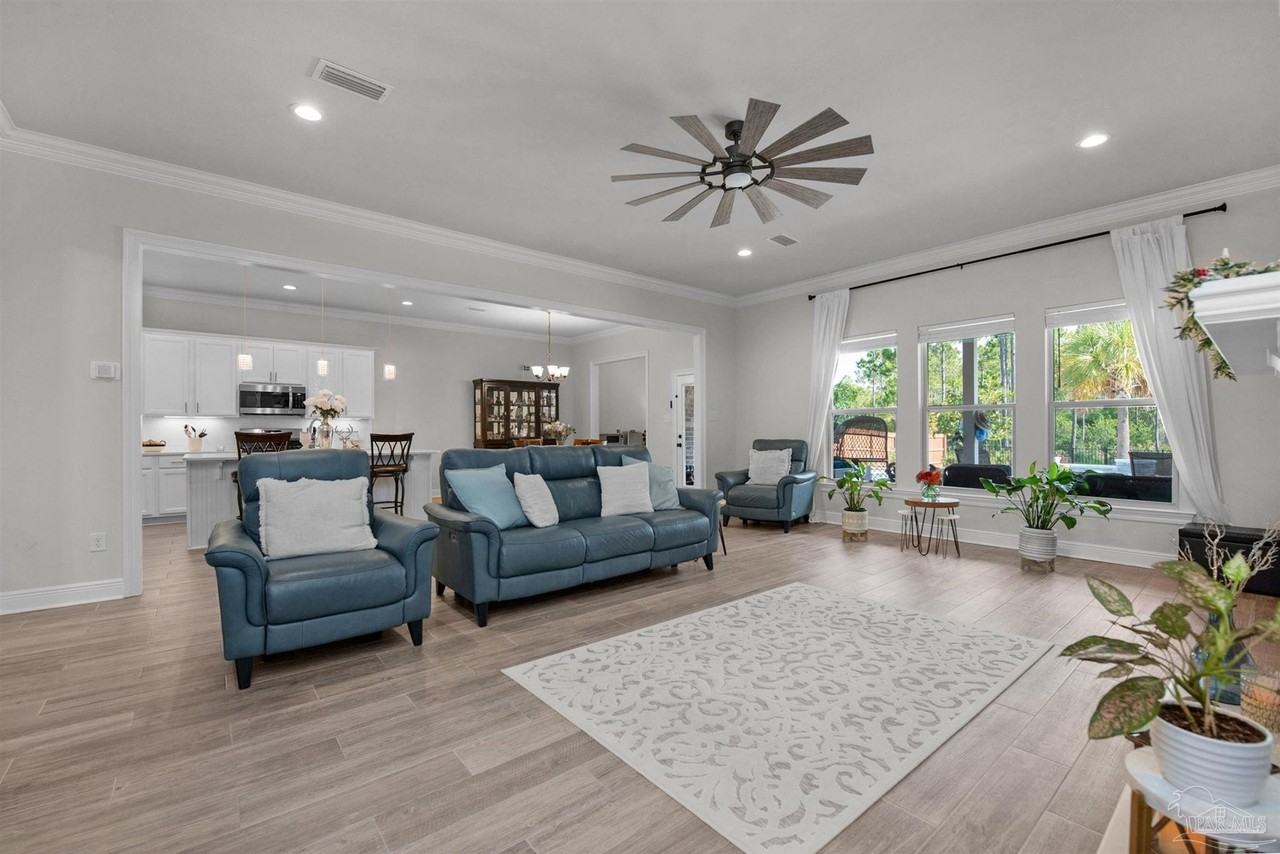 5718 Oak Haven Ln - Photo 5 of 50