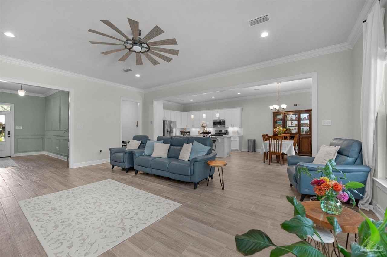 5718 Oak Haven Ln - Photo 7 of 50