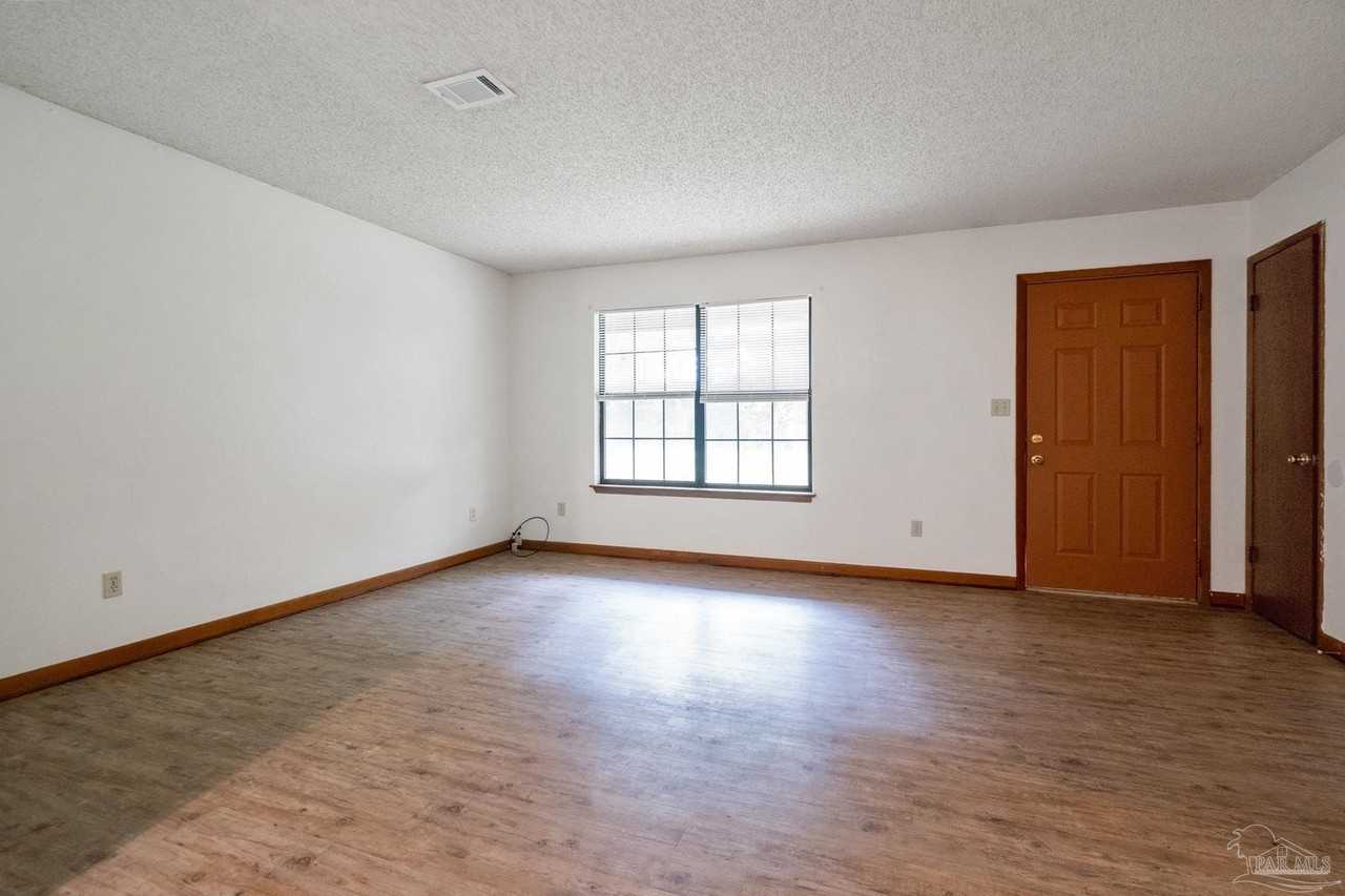 8060 Winodee Rd #B - Photo 2 of 12