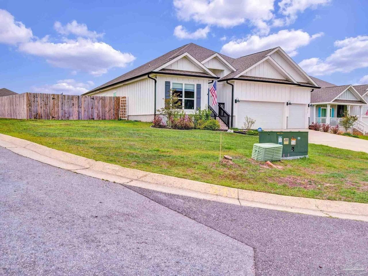 3962 Whitetail Ln - Photo 2 of 45