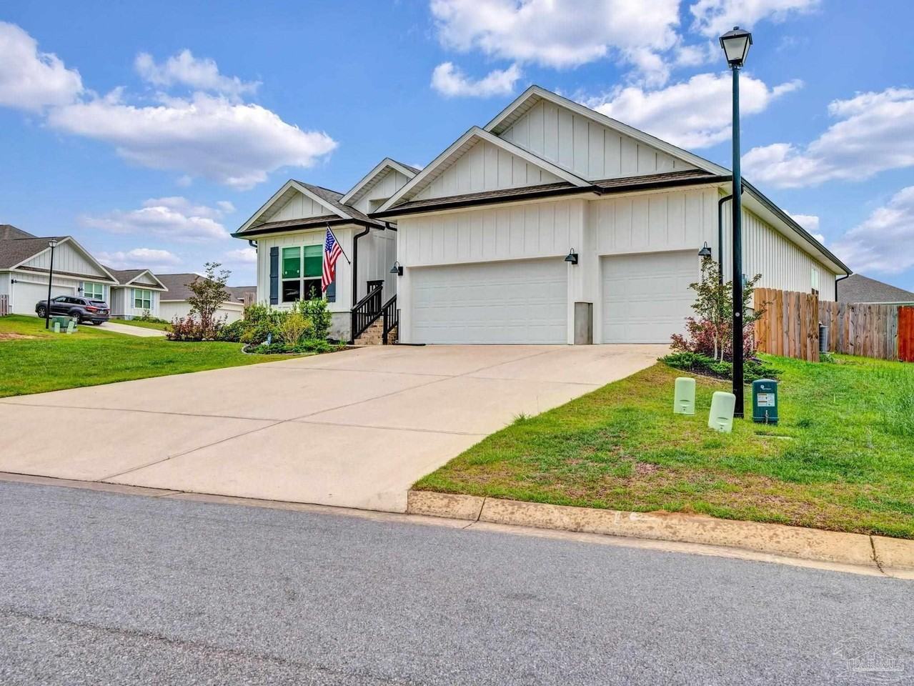 3962 Whitetail Ln - Photo 3 of 45