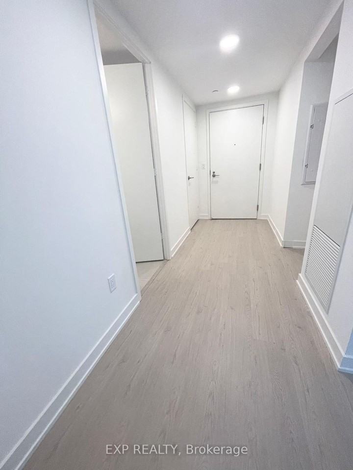 65 Mutual Street #1104 - Photo 5 of 18