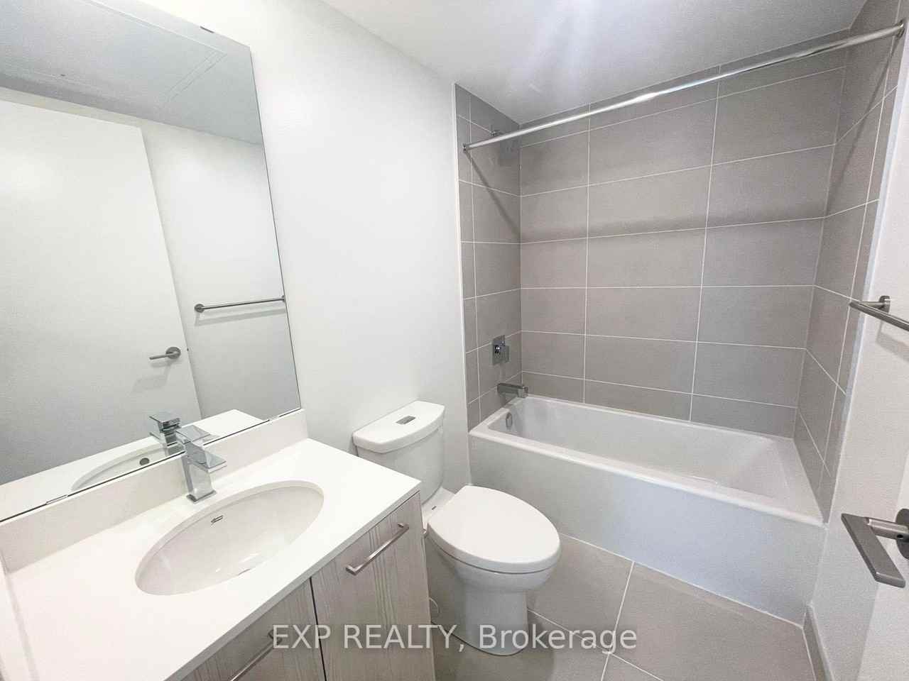 65 Mutual Street #1104 - Photo 7 of 18