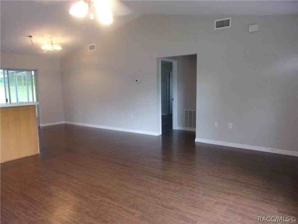 210 Edison St - Photo 6 of 27