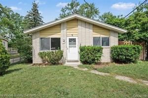 featured image of 1069 Urbancrest Dr