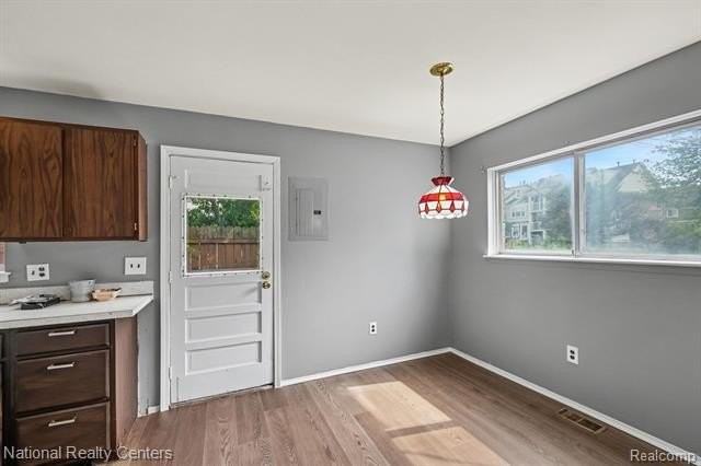1069 Urbancrest Dr - Photo 7 of 15