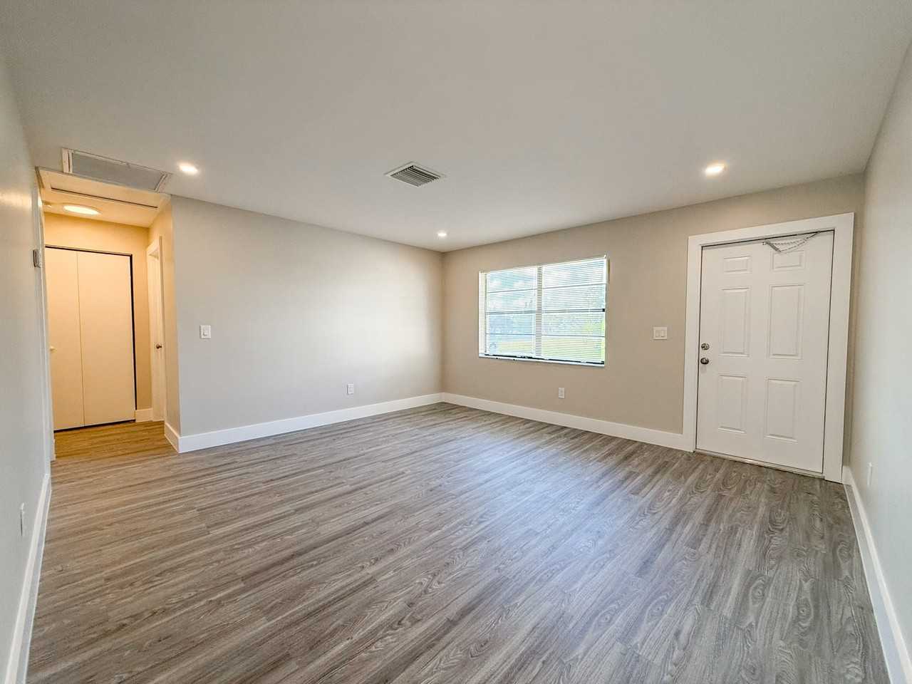 9370 Hi Dr #9370 - Photo 3 of 21