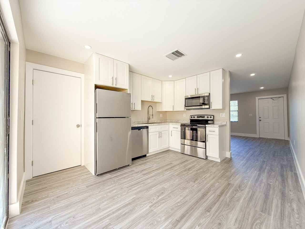 9370 Hi Dr #9370 - Photo 4 of 21