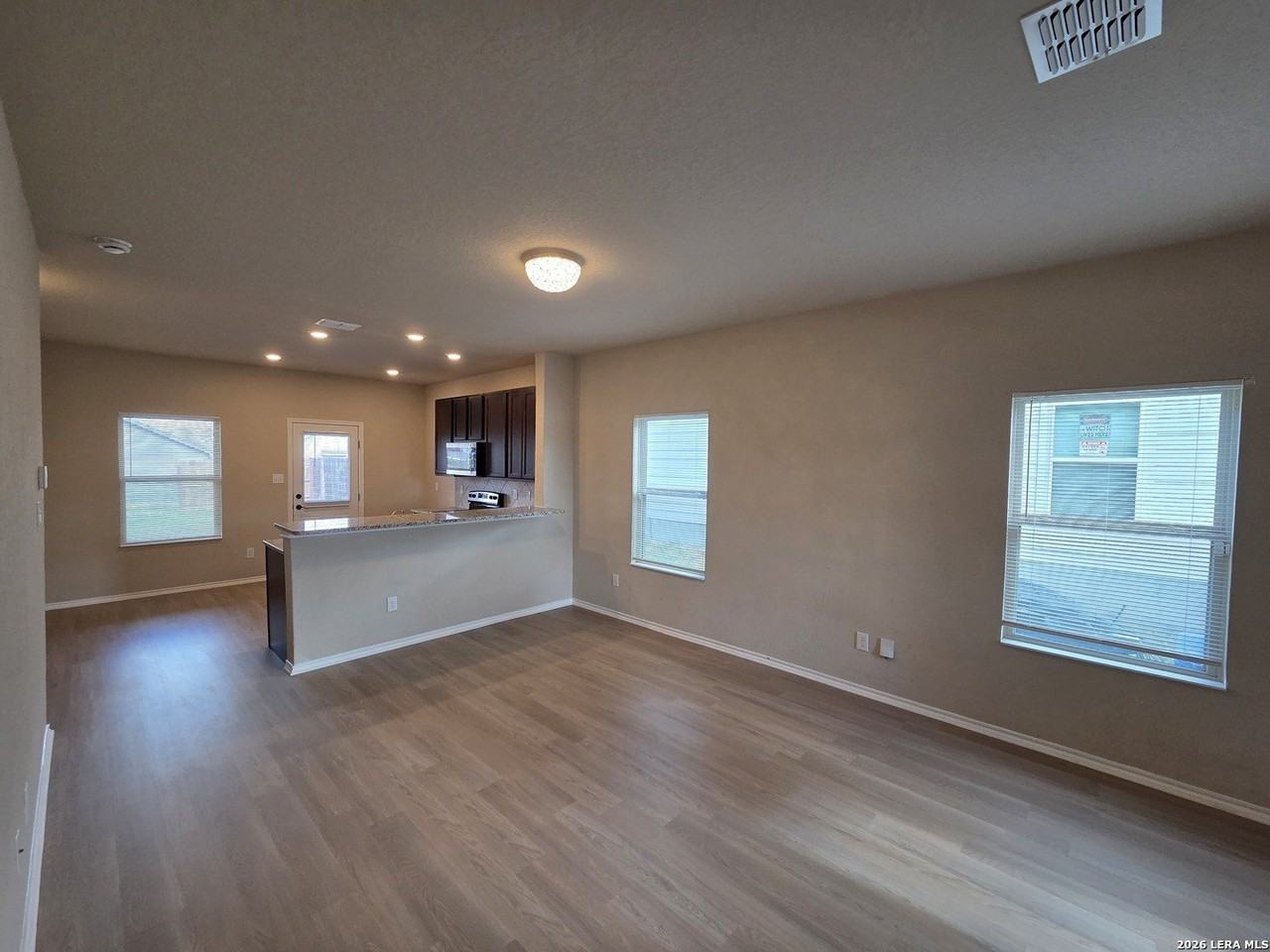5915 Poolside Park - Photo 4 of 24