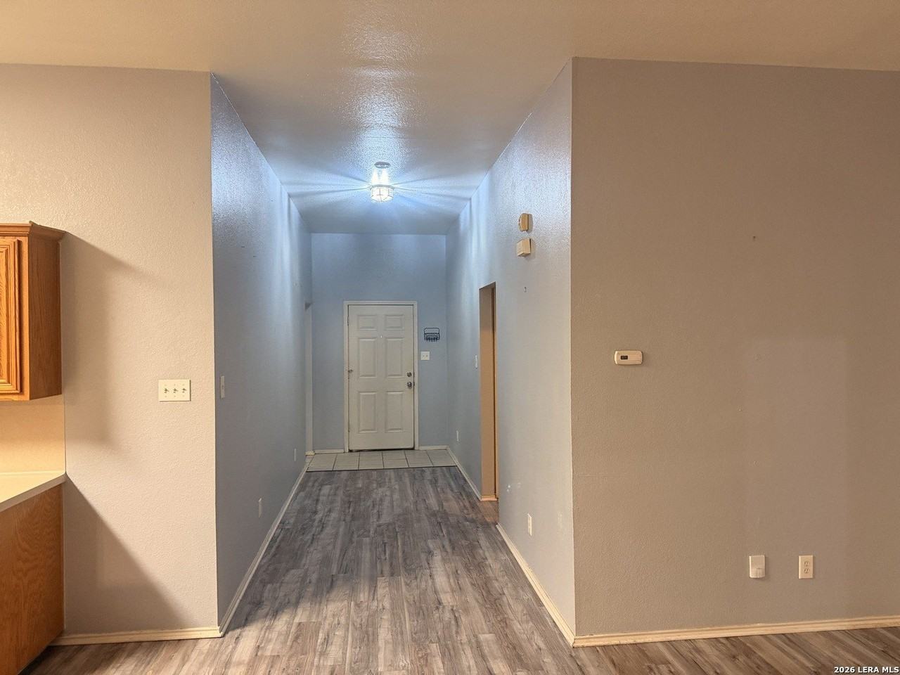 2711 Cloudy Mdw - Photo 2 of 37