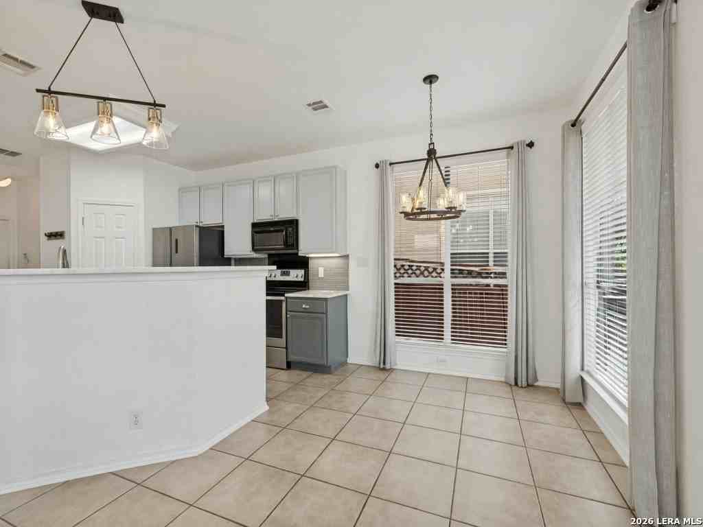 6758 Biscay Bay - Photo 4 of 12