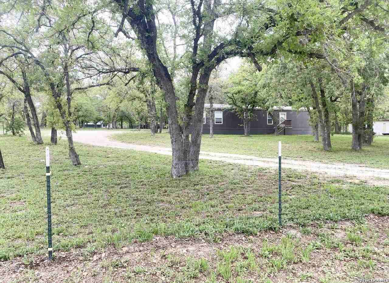 404 Hollow Oak - Photo 2 of 23