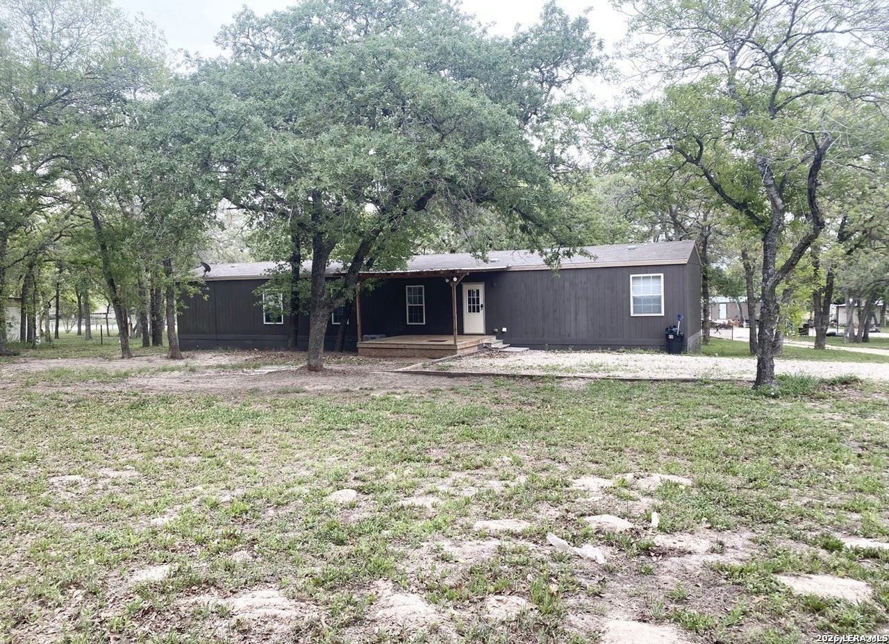 404 Hollow Oak - Photo 3 of 23