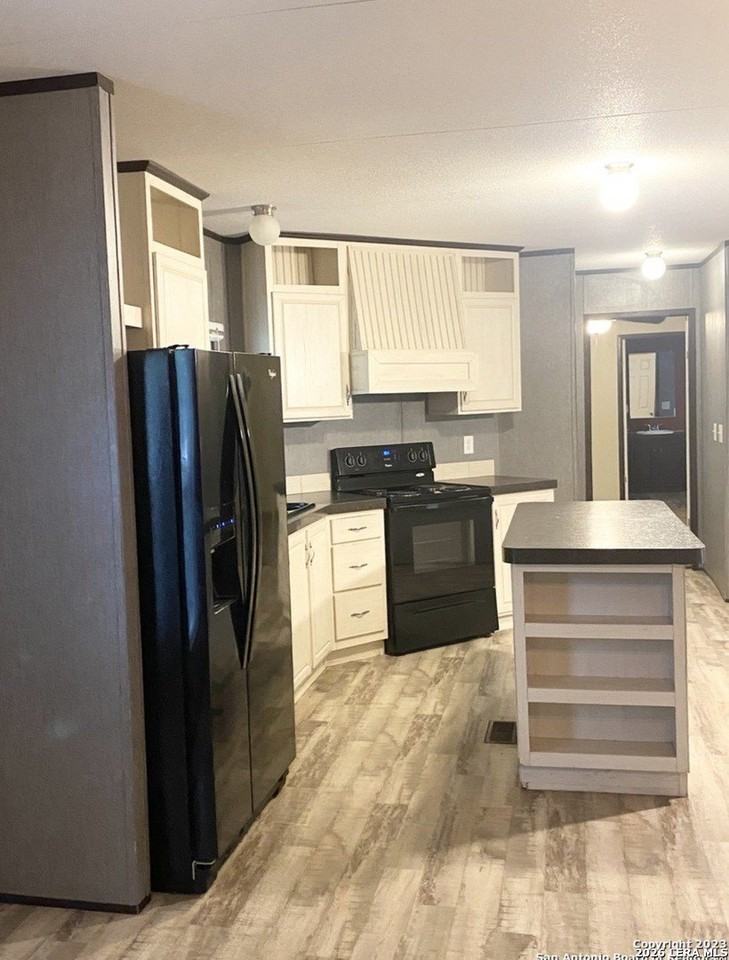 404 Hollow Oak - Photo 6 of 23