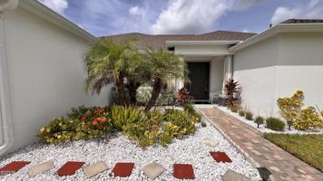 featured image of 924 Captiva Island Cir Sw