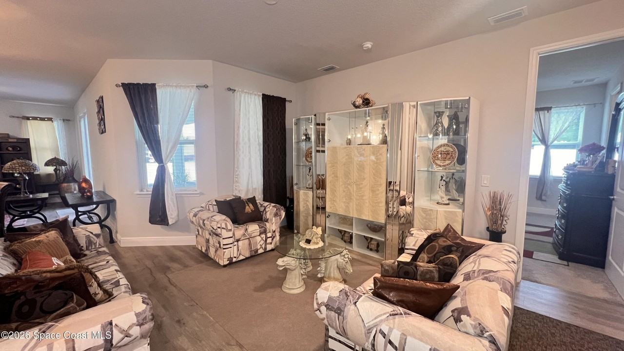 924 Captiva Island Cir Sw - Photo 6 of 23