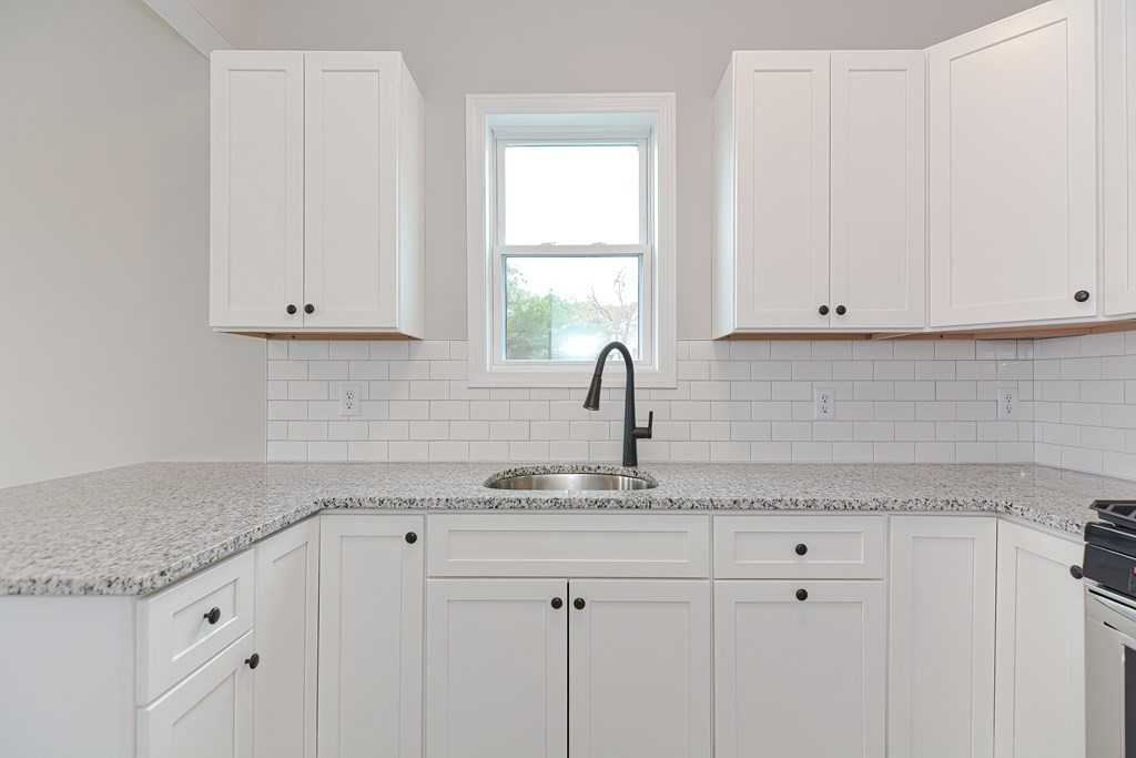 5 John St - Photo 7 of 21