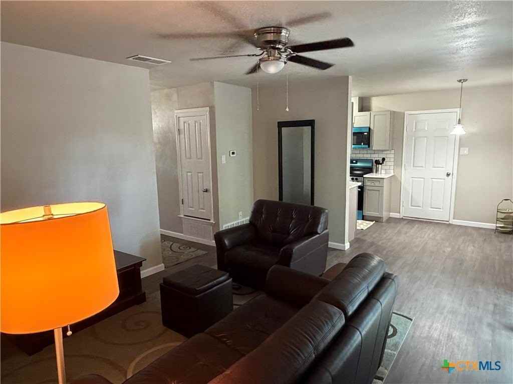 2402 Andover Dr - Photo 6 of 14