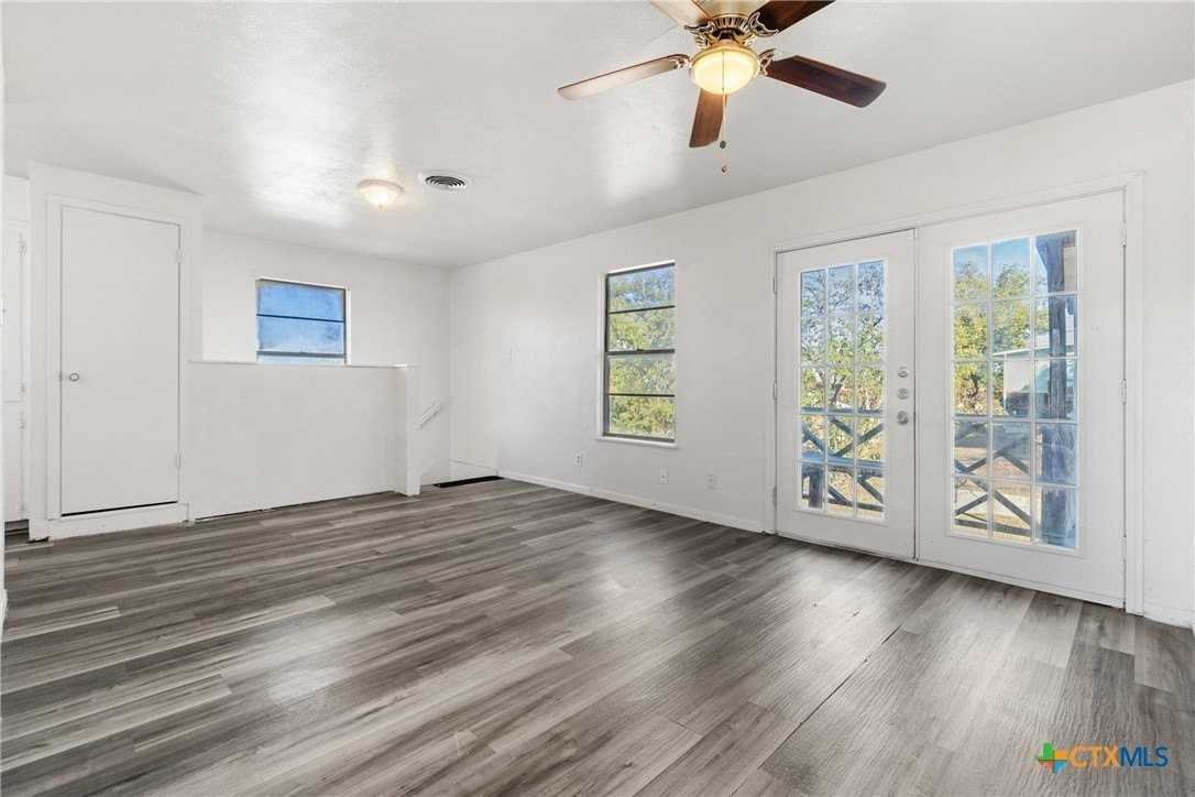 803 W Bryce Ave - Photo 5 of 24