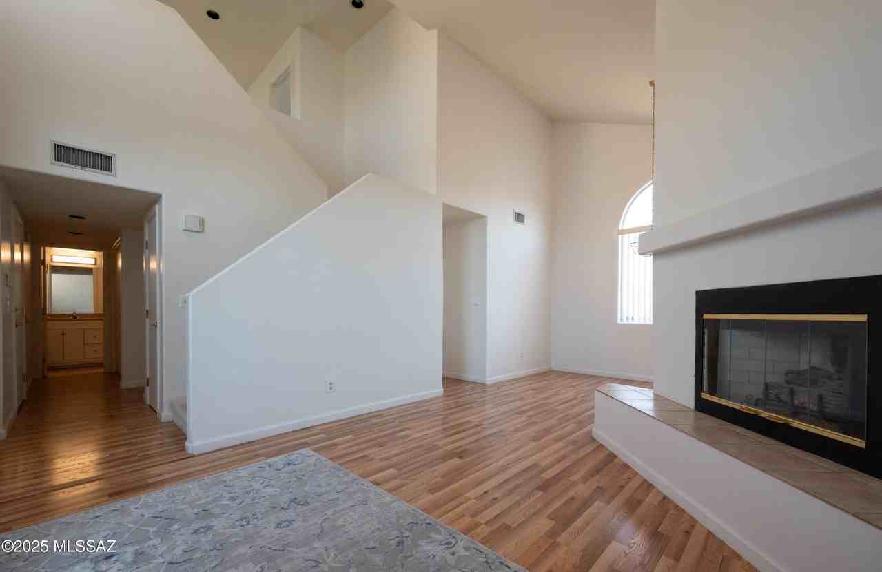 4339 E Samantha Dr - Photo 4 of 25