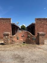 413 E Delano St - Photo 1 of 1