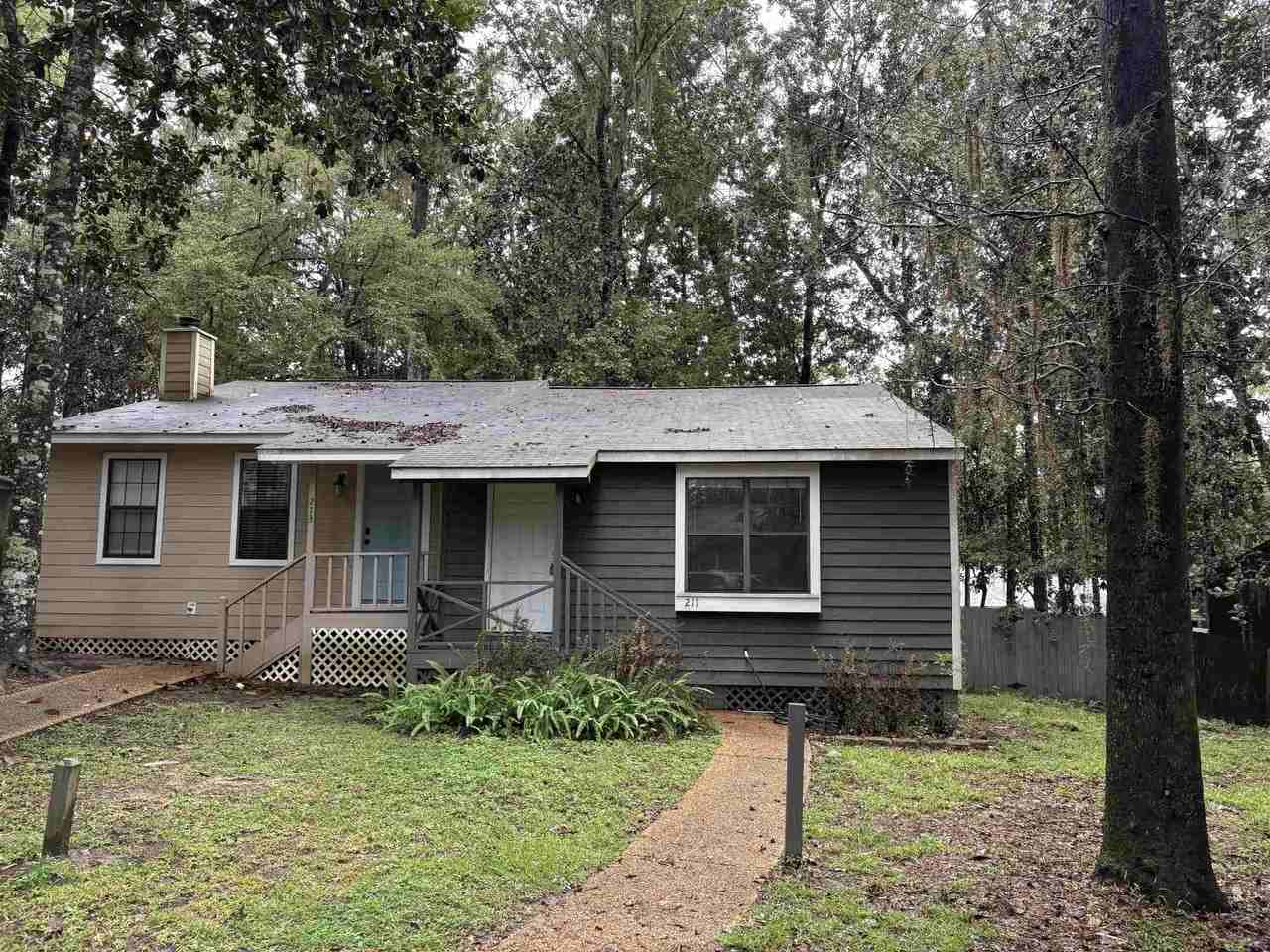 211 Parkbrook Cir - Photo 2 of 42