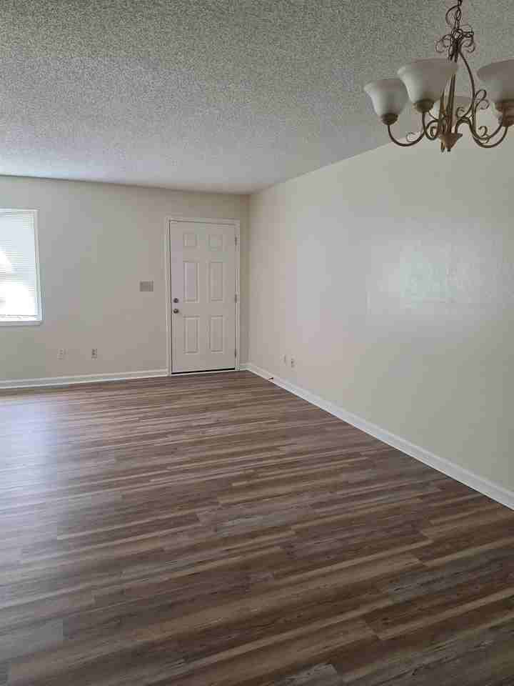 2364 Tina Dr - Photo 3 of 12