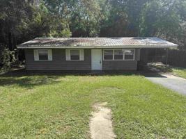 featured image of 3515 Falcon Dr