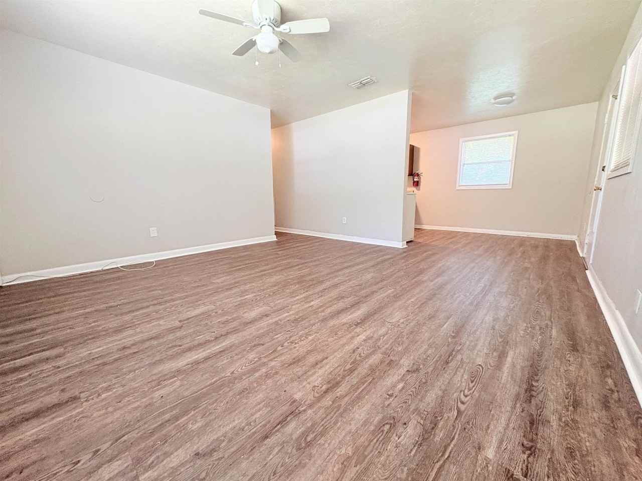 3515 Falcon Dr - Photo 3 of 14