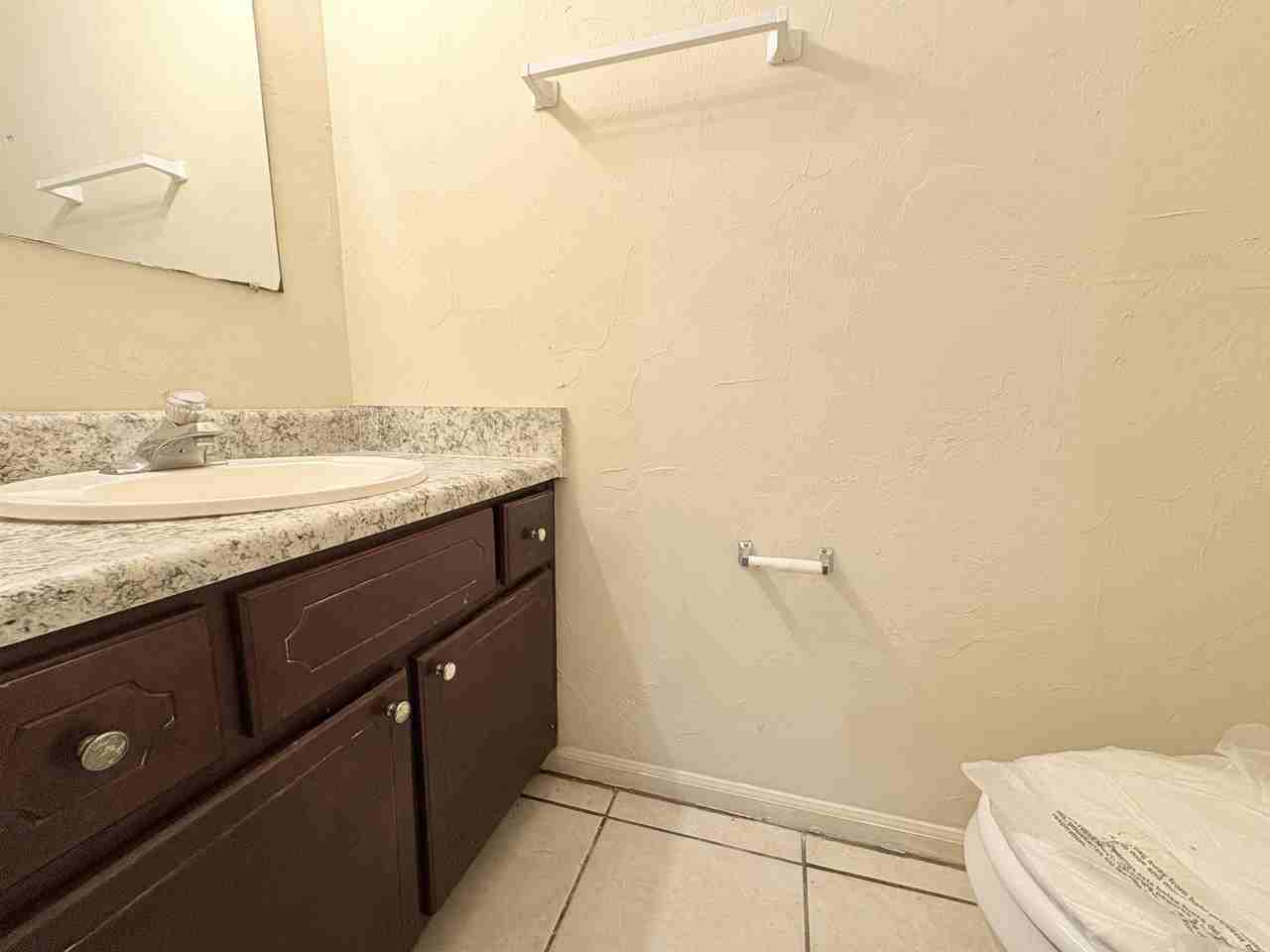 1864 Sylvan Ct - Photo 7 of 18